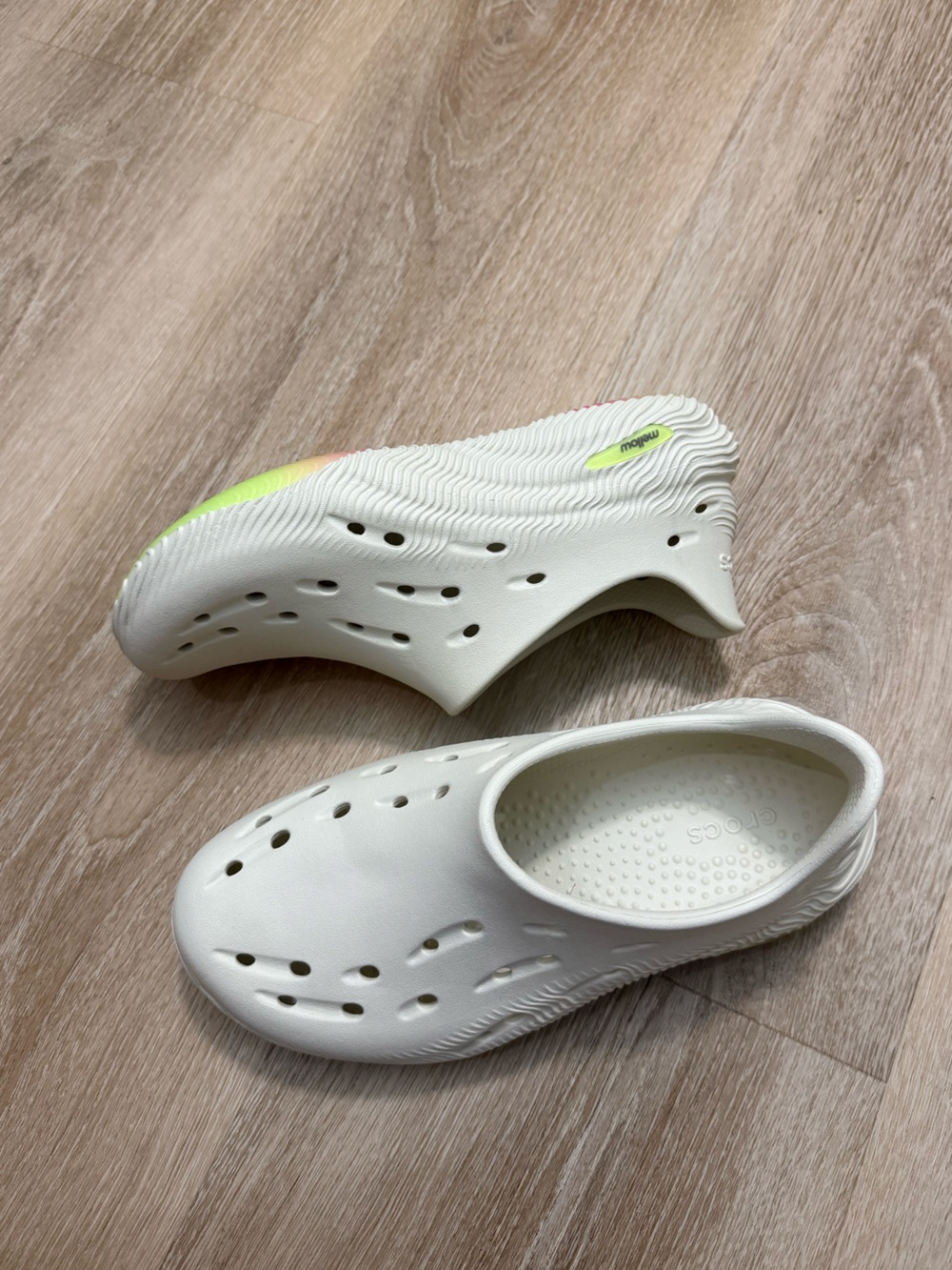 NWOT Unisex Crocs Mellow 2 Recovery Shoe Women's 8 Men's 6 Summit White/Multi
